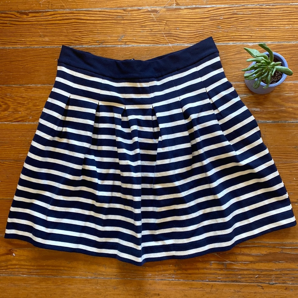 Gap Striped Skirt (Navy and White) with Pockets! NWOT